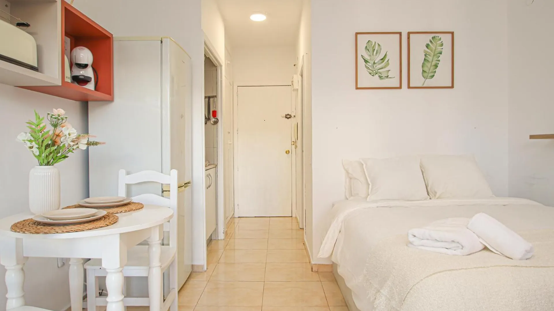 Fabulous Studio With Great Views - 15M Giralda Севилья 0*,