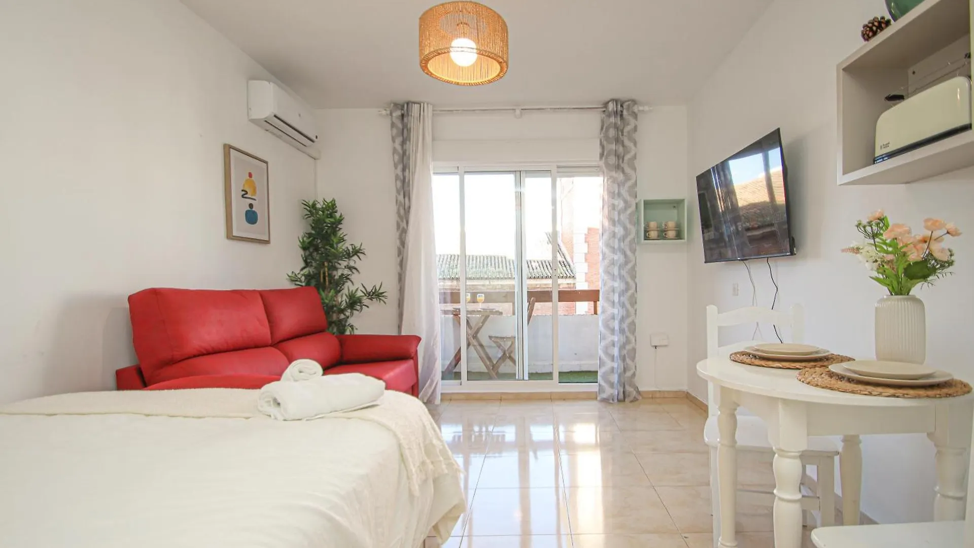 Fabulous Studio With Great Views - 15M Giralda Севилья